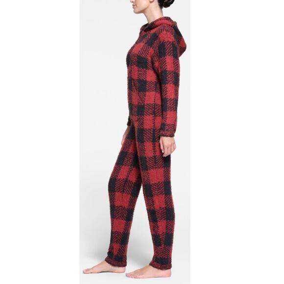 NWT ~ SKIMS Unisex Red Black Brick Buffalo Check Cozy Knit Onesie Size XXS/XS - Picture 3 of 7
